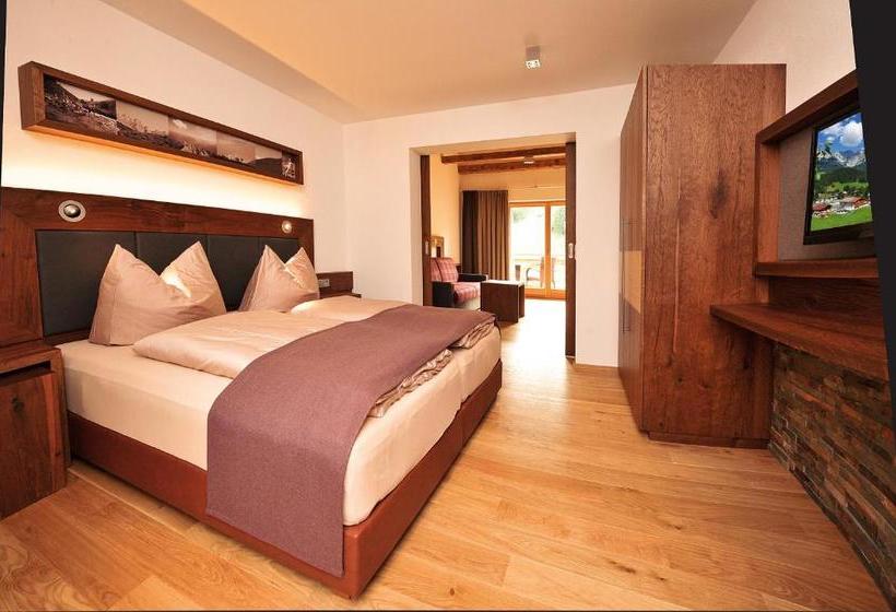 בית מלון כפרי Der Waldhof