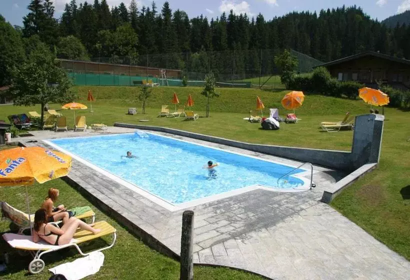 Отель Der Waldhof