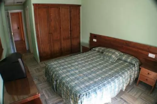 Отель Escudo De Granada