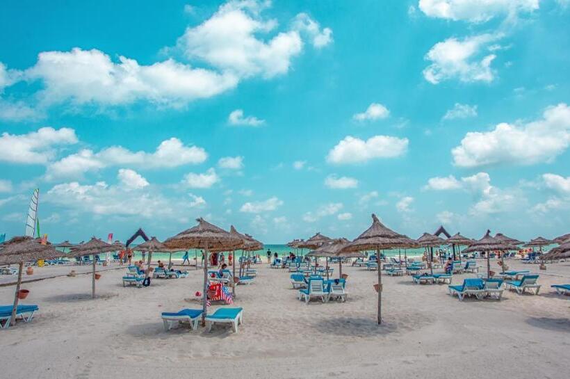 ホテル Fiesta Beach Djerba