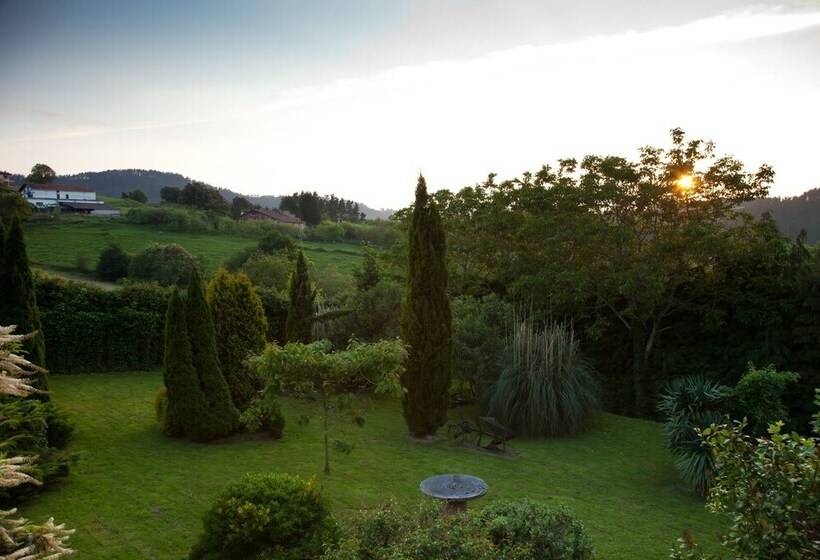 בית מלון כפרי Katxi