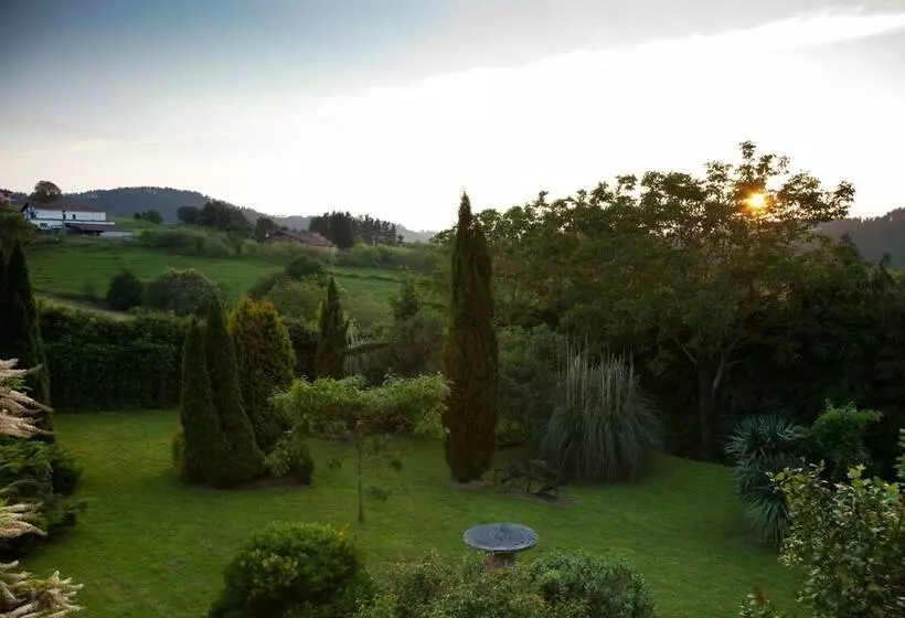 בית מלון כפרי Katxi