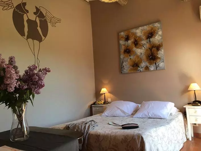 ホテル La Petite Auberge De Roussillon