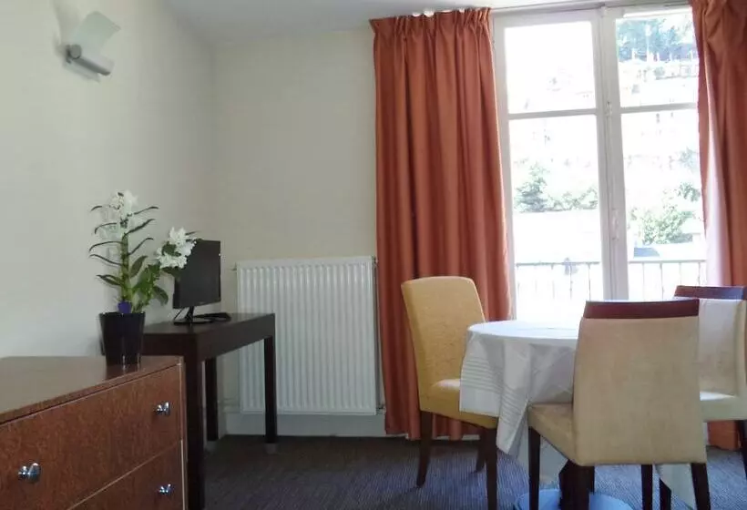 호텔 Le Beausejour