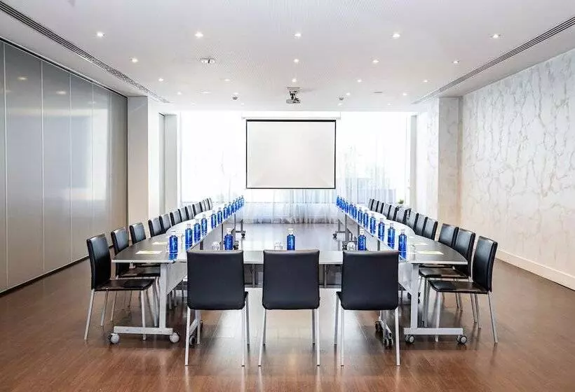 ホテル Nuevo Boston