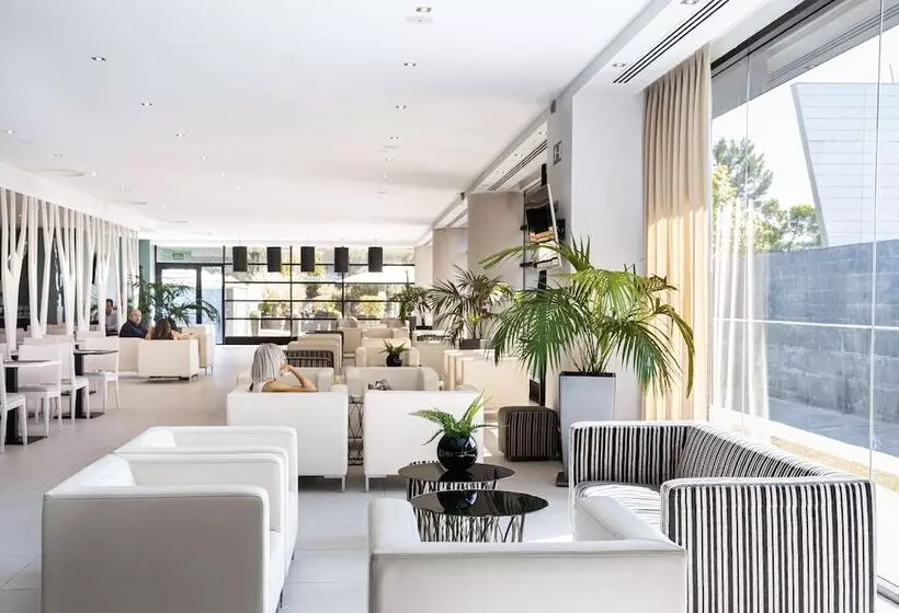 ホテル Nuevo Boston