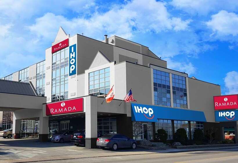 Отель Ramada By Wyndham Niagara Falls By The River