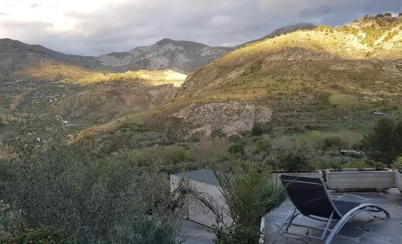 Сельский отель La Almunia Del Valle