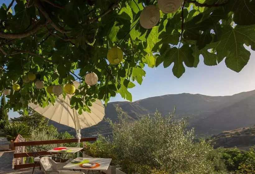 Сельский отель La Almunia Del Valle