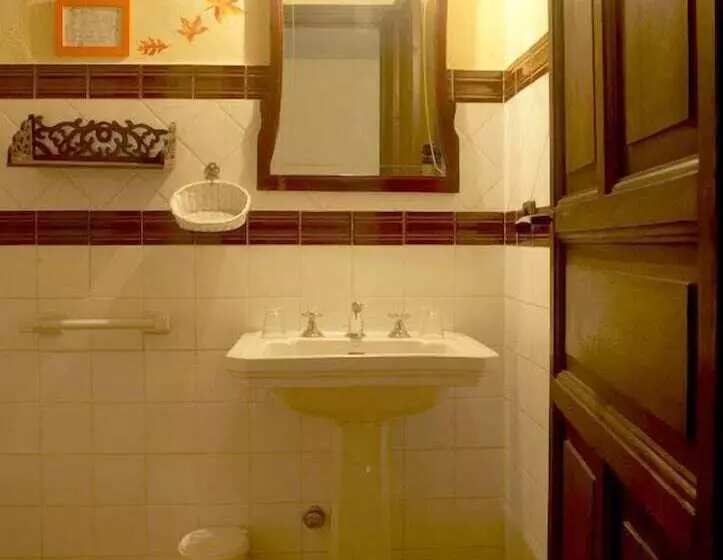 乡村酒店  Rural La Llosa De Fombona