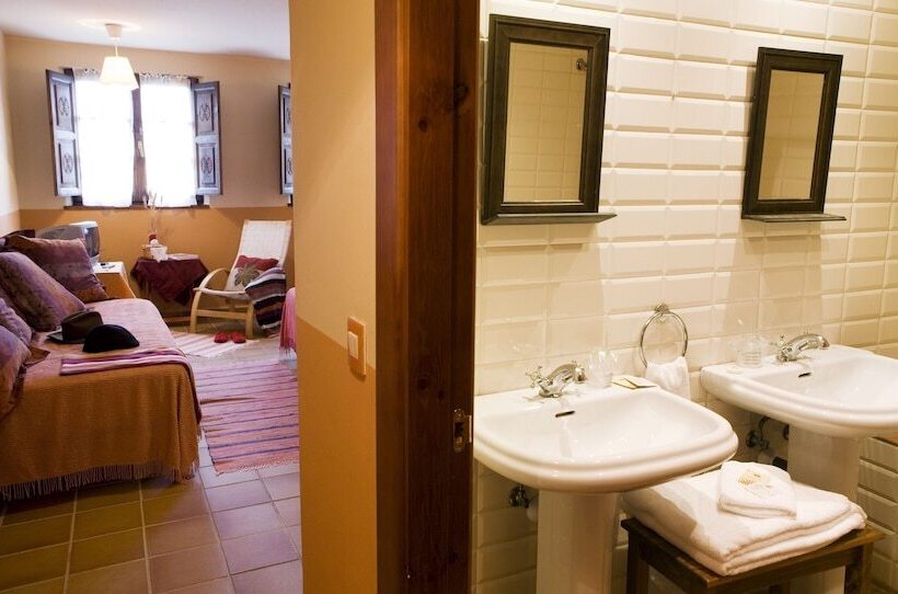 فندق ريفى Rural La Llosa De Fombona