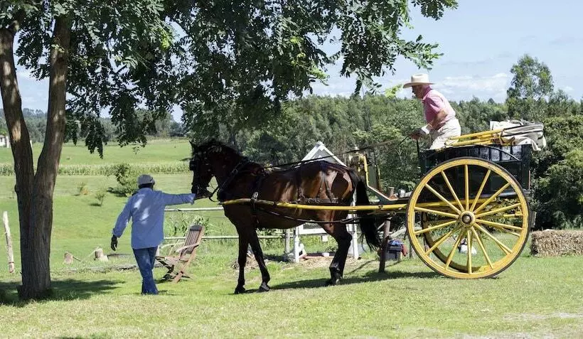乡村酒店  Rural La Llosa De Fombona