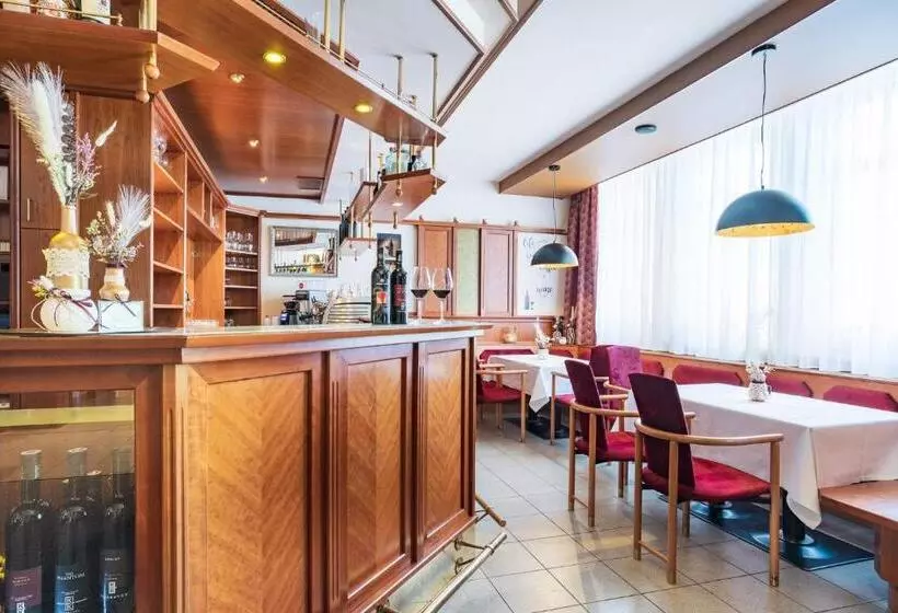 Das Blaufränkisch Weinhotel & Restaurant