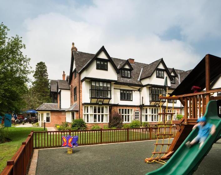 בית מלון כפרי The Inn At Woodhall Spa
