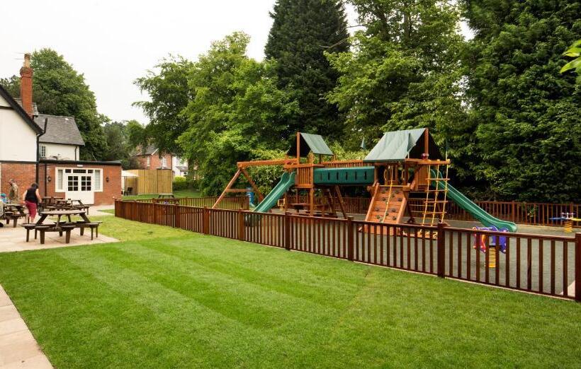 בית מלון כפרי The Inn At Woodhall Spa