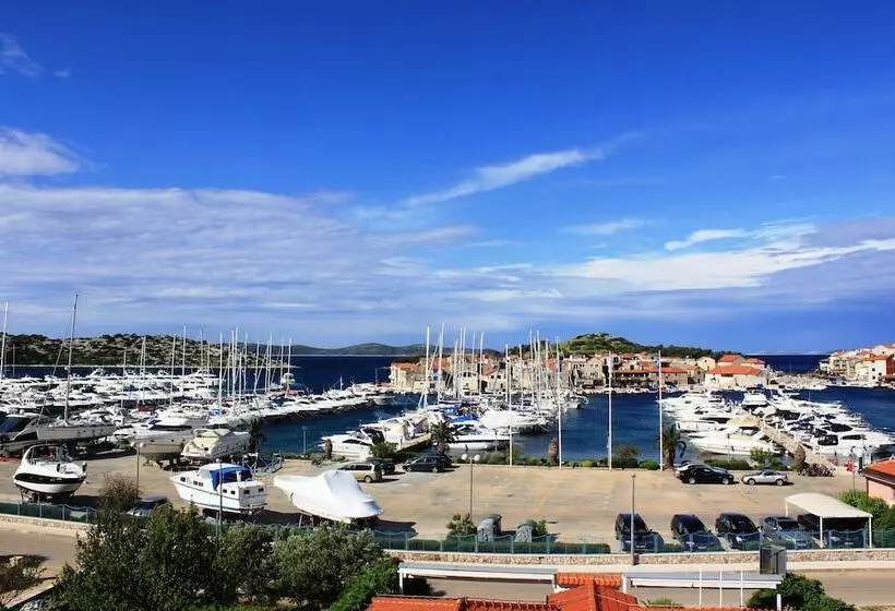 בית מלון כפרי Villa Diana