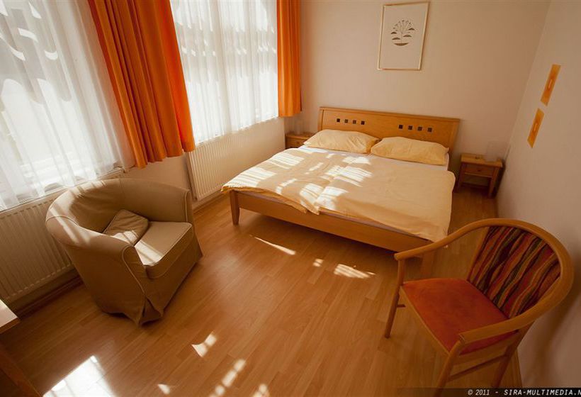 בית מלון כפרי Zamecek Kaplice