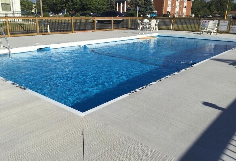 فندق على الطريق A1 Inn Niagara Falls