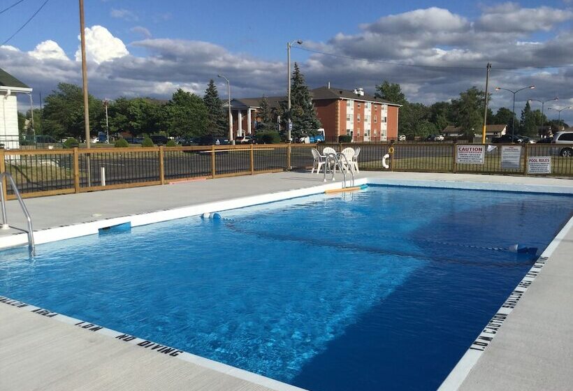 فندق على الطريق A1 Inn Niagara Falls