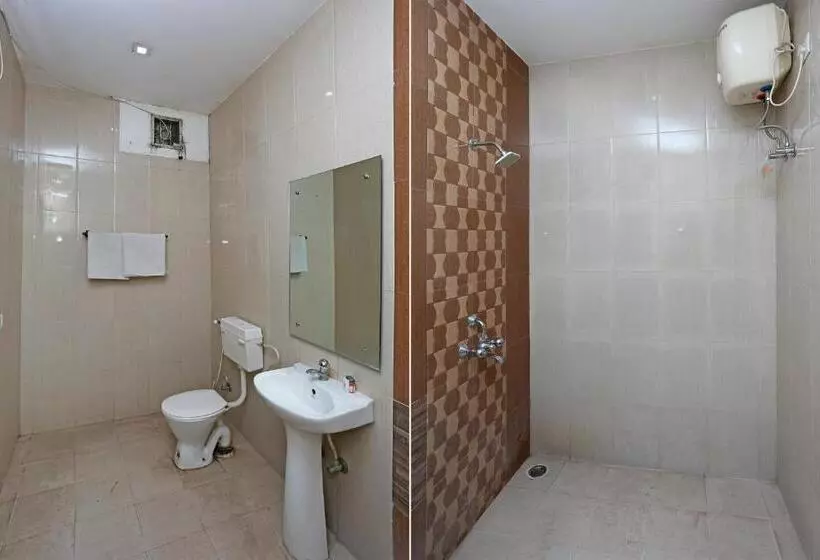 هتل Oyo 2660  Radhe Inn