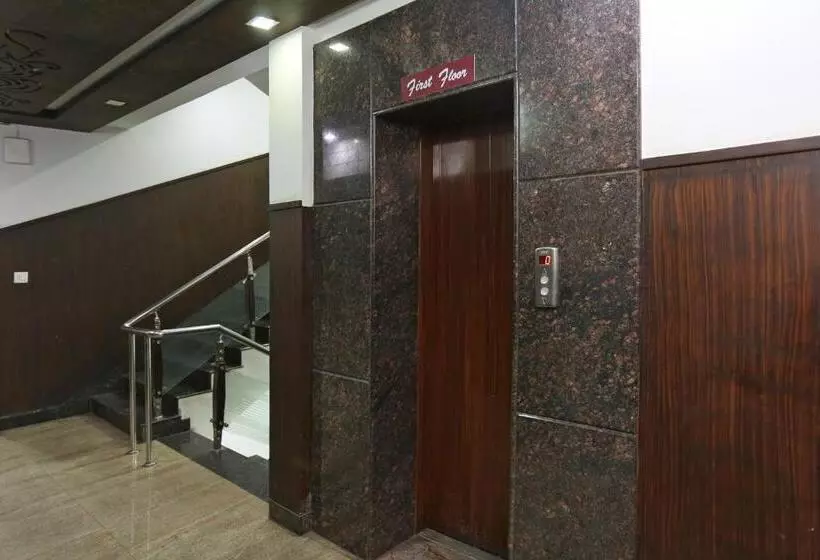 هتل Oyo 2660  Radhe Inn