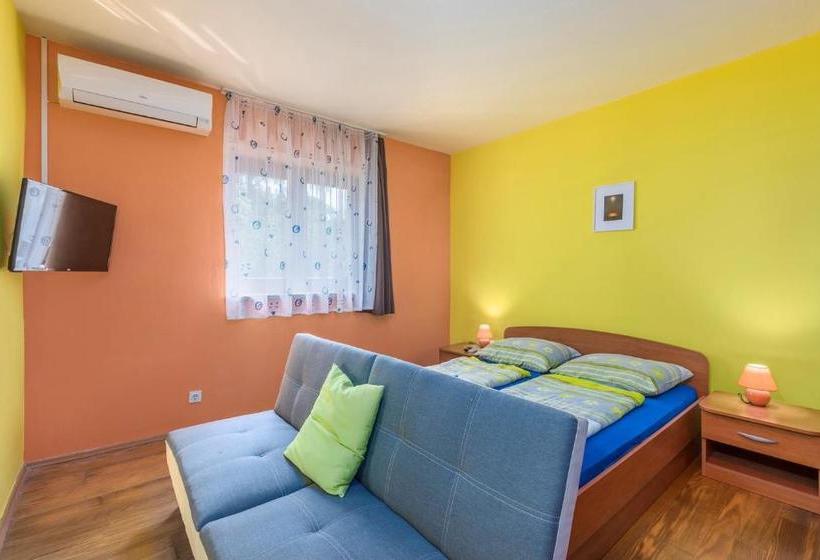 بنسيون Apartment House Materada