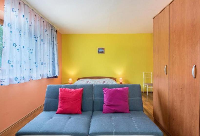 بنسيون Apartment House Materada