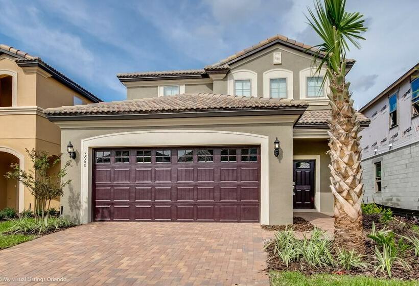 5 Bed 5 Ba Villa With Game Room, Pool & Spa