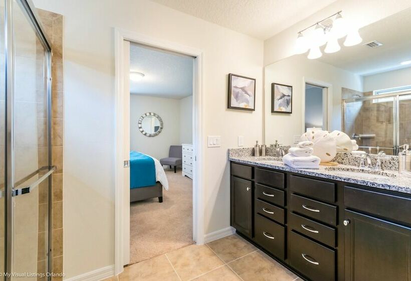 5 Bed 5 Ba Villa With Game Room, Pool & Spa