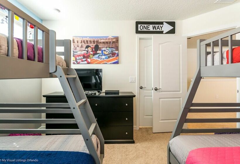 5 Bed 5 Ba Villa With Game Room, Pool & Spa