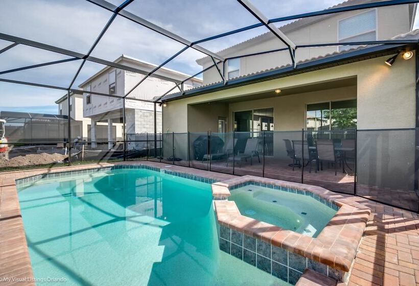 5 Bed 5 Ba Villa With Game Room, Pool & Spa