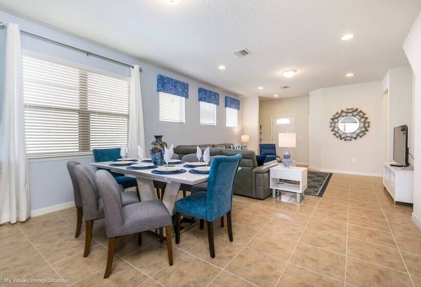 5 Bed 5 Ba Villa With Game Room, Pool & Spa