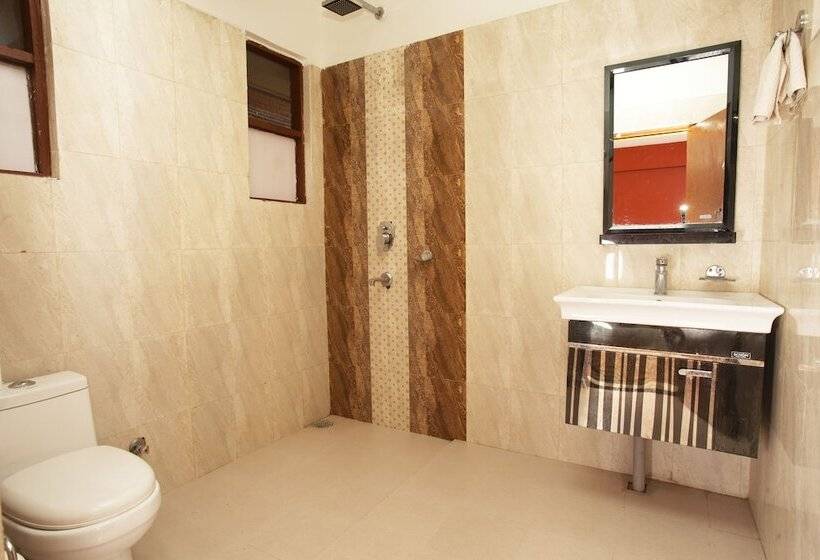 تختخواب و صبحانه Sauraha Holiday Home