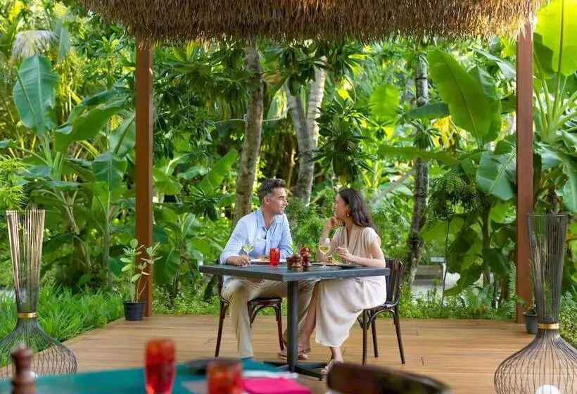 هتل Pullman Maldives All Inclusive Resort