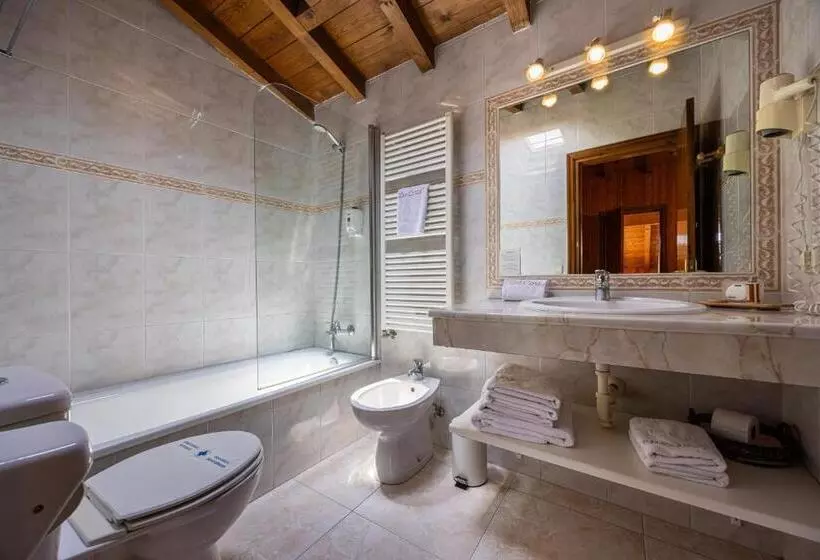 Aparthotel Les Corts