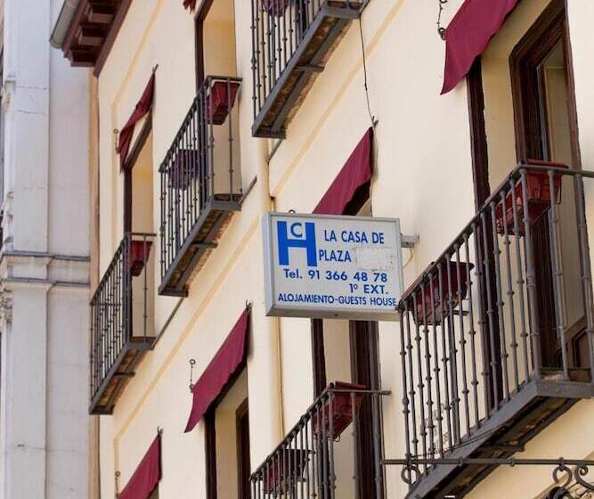 Hostal La Casa De La Plaza