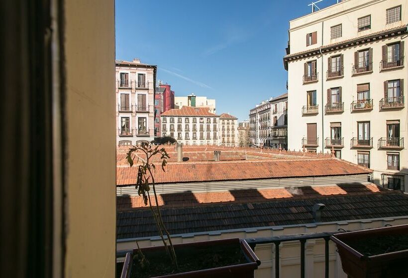 Hostal La Casa De La Plaza