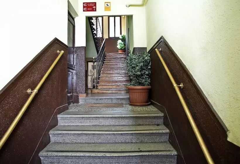 Hostal La  Casa  De La  Plaza