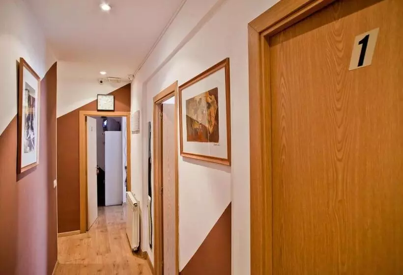 Hostal La  Casa  De La  Plaza