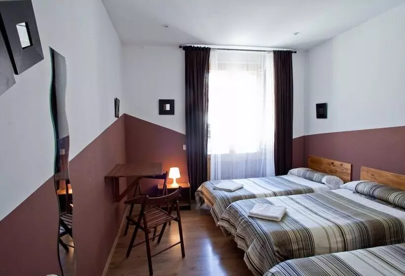 Hostal La  Casa  De La  Plaza