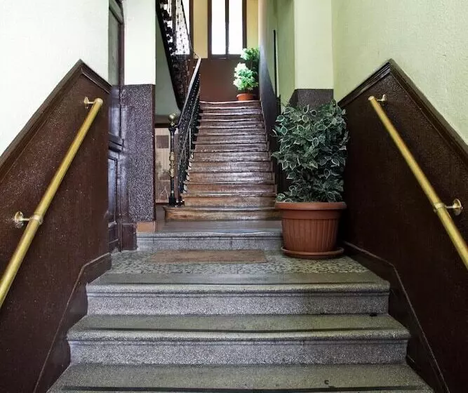 Hostal La  Casa  De La  Plaza