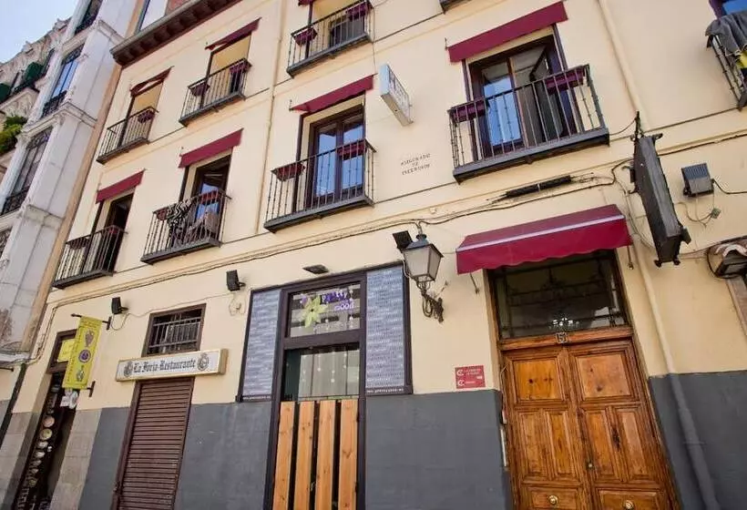 Hostal La  Casa  De La  Plaza