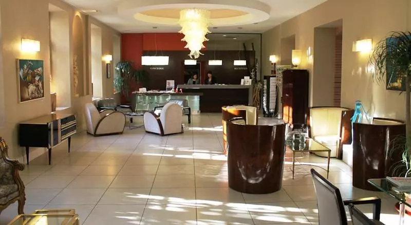 ホテル Abbaye Des Capucins Spa & Resort