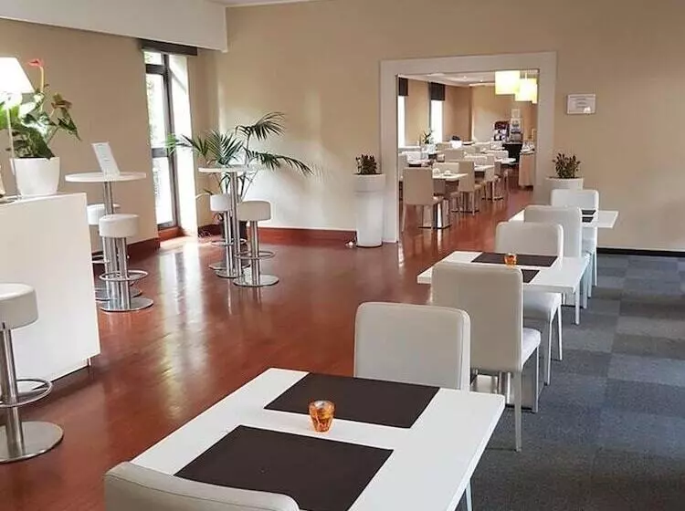 هتل Garden Area Roma Eur