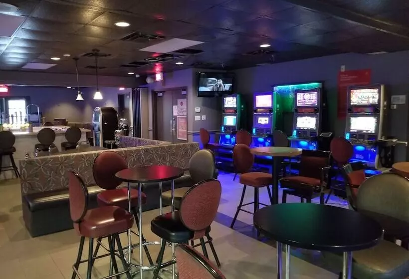 酒店 Auberge Du Draveur