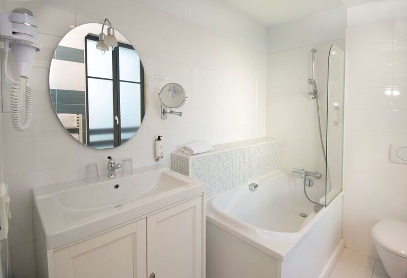 Best Western Plus Hotel Kregenn