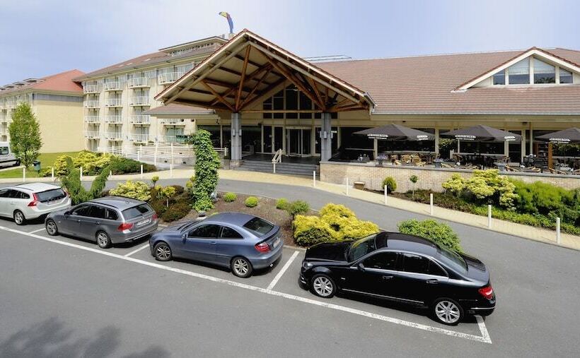فندق Charleroi Airport   Van Der Valk