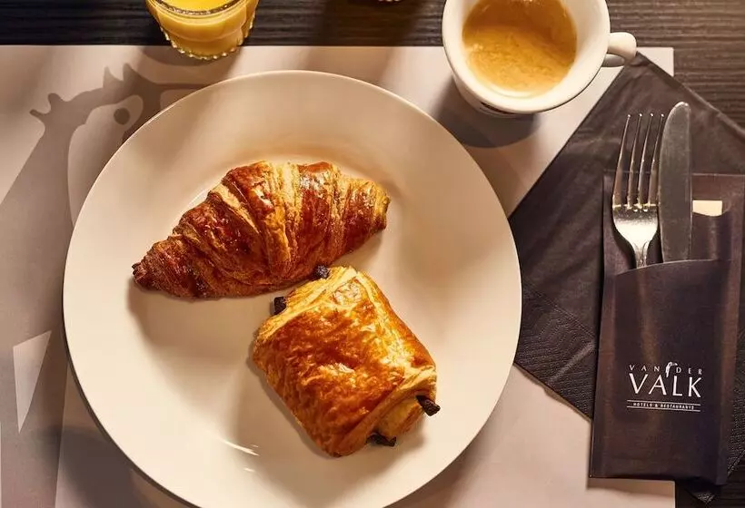 호텔 Charleroi Airport   Van Der Valk