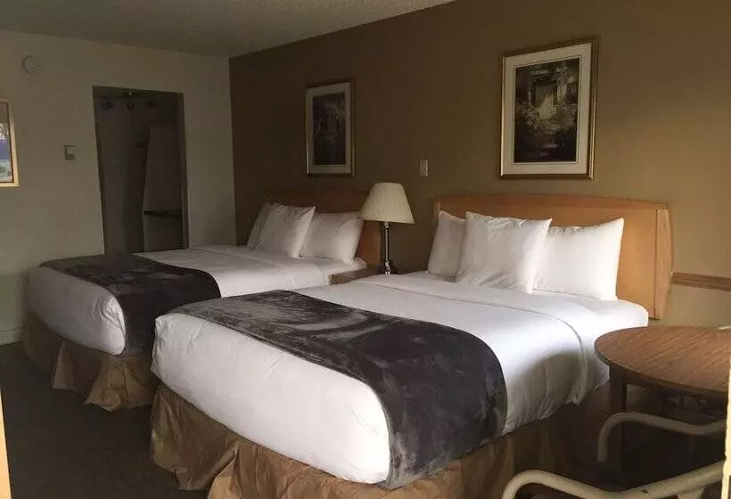 Отель Eastglen Inn