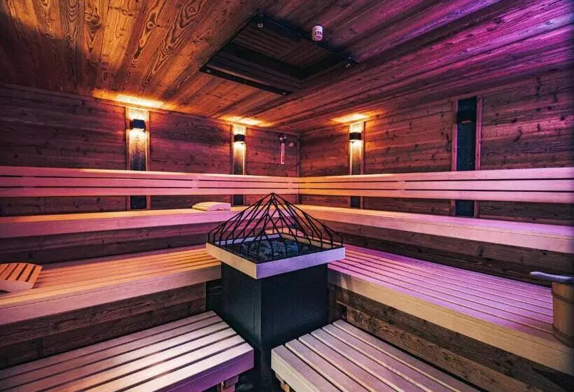 Отель Kristall   Adults Only